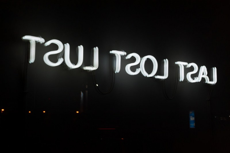 http://www.emileouroumov.fr/files/gimgs/th-26__EMO8973_web.jpg