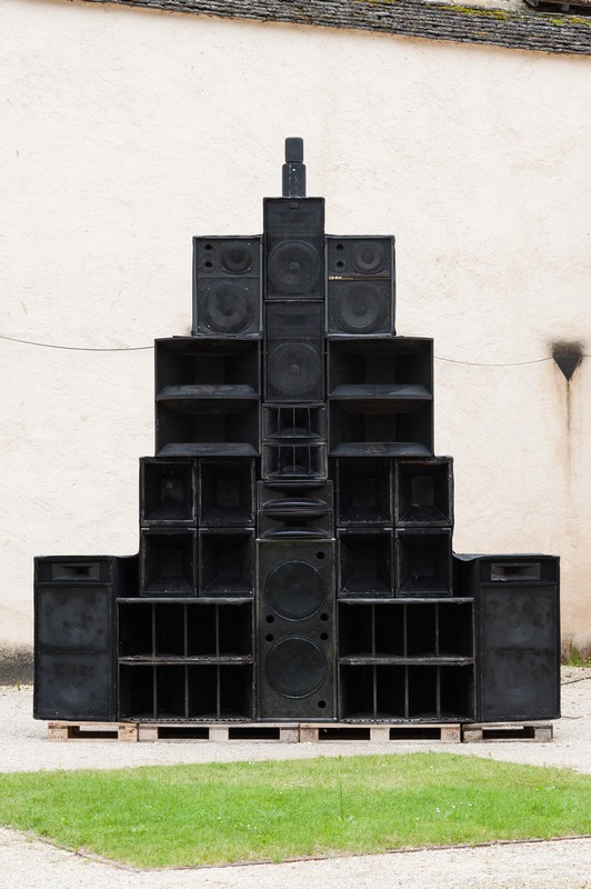 http://www.emileouroumov.fr/files/gimgs/th-30__EMO9705_web.jpg