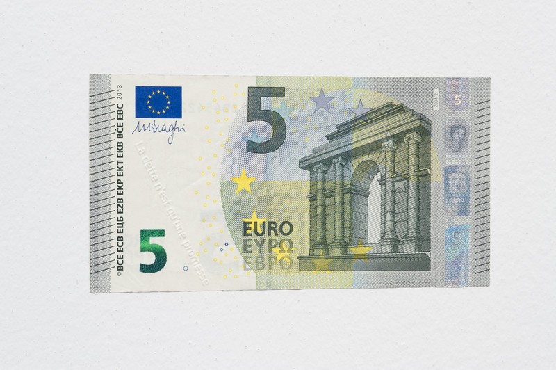 http://www.emileouroumov.fr/files/gimgs/th-30__EMO9850_web.jpg