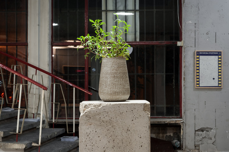 http://www.emileouroumov.fr/files/gimgs/th-32__EMO0208_web.jpg