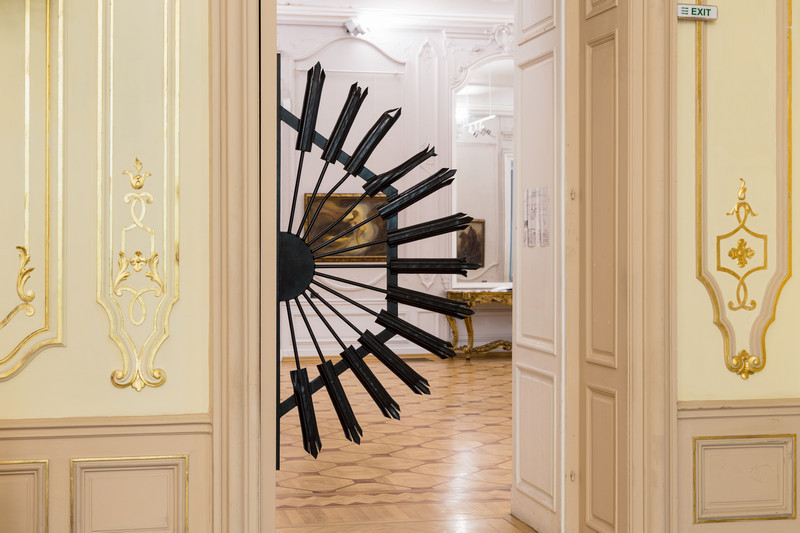 http://www.emileouroumov.fr/files/gimgs/th-35__KSL5483_1_web.jpg