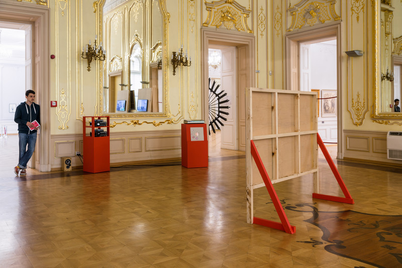 http://www.emileouroumov.fr/files/gimgs/th-35__KSL5589_1_web.jpg