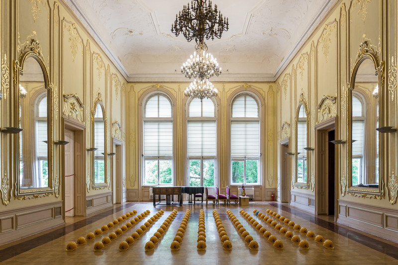 http://www.emileouroumov.fr/files/gimgs/th-35__KSL6164_1_web.jpg