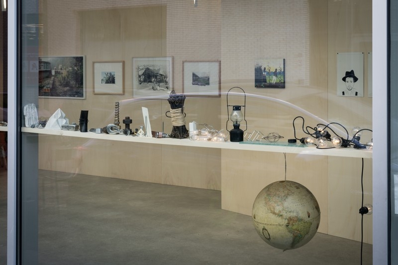 http://www.emileouroumov.fr/files/gimgs/th-48__EMO3220a_web.jpg
